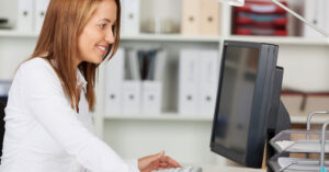 Podstawa świadczenia chorobowego: wynagrodzenie i niezdolność do pracy