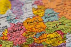 Niemcy inwestują w Polskę – lider w regionie CEE