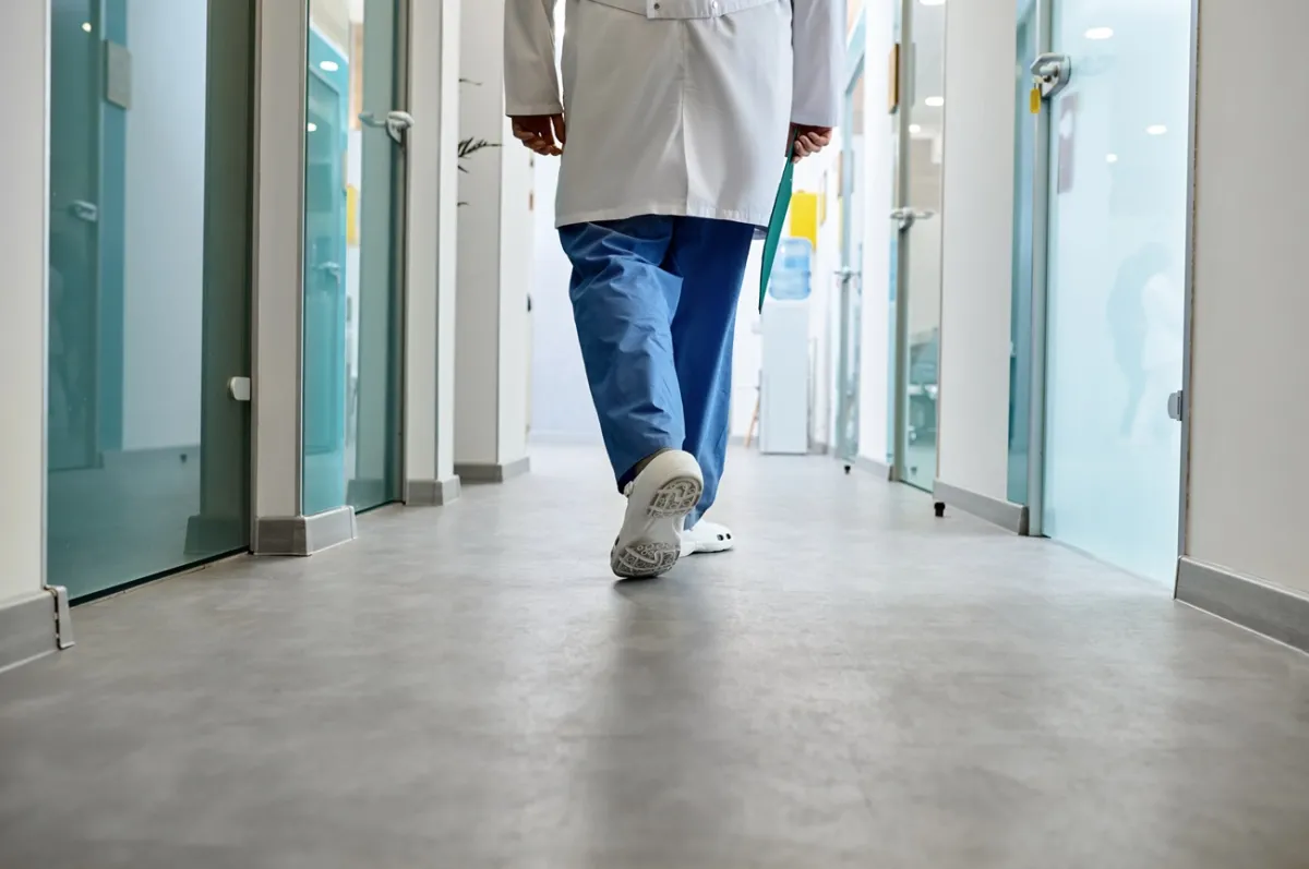 Podwyżki w ochronie zdrowia od lipca 2023 - co to oznacza? 1 Podwyżki w ochronie zdrowia od lipca 2023 - co to oznacza?