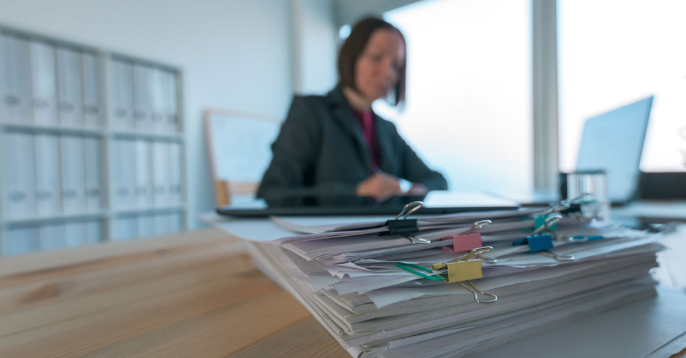 Przechowywanie korespondencji komorniczej: przepisy i praktyka