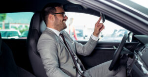 Ustalanie diet w krajowych podróżach służbowych – kluczowe informacje