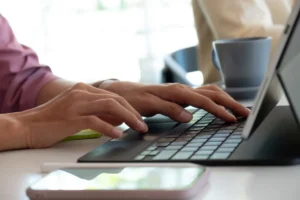 Wewnętrzne zagrożenia dla danych: ryzyko w firmach