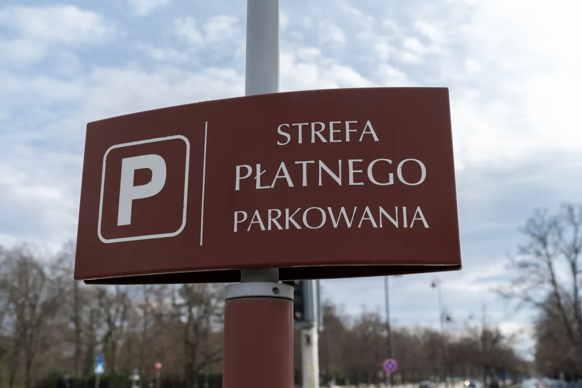 Płatności gotówkowe za parkowanie w strefach płatnych