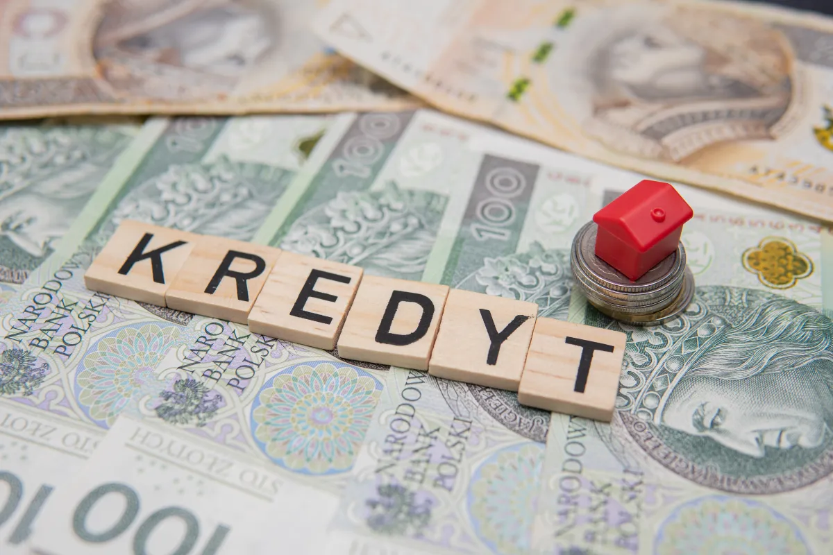 Sankcja kredytu darmowego: proporcjonalność i obowiązek informacyjny