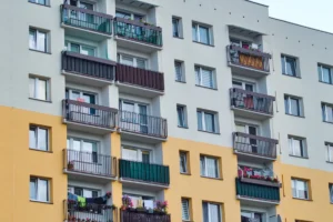 Dlaczego rosną czynsze w TBS-ach? Analiza przyczyn i skutków